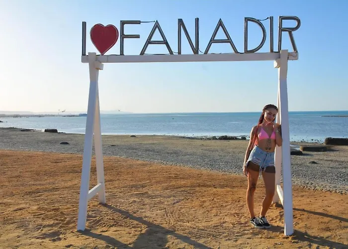 Beachfront Boho Style In Fanadir Bay