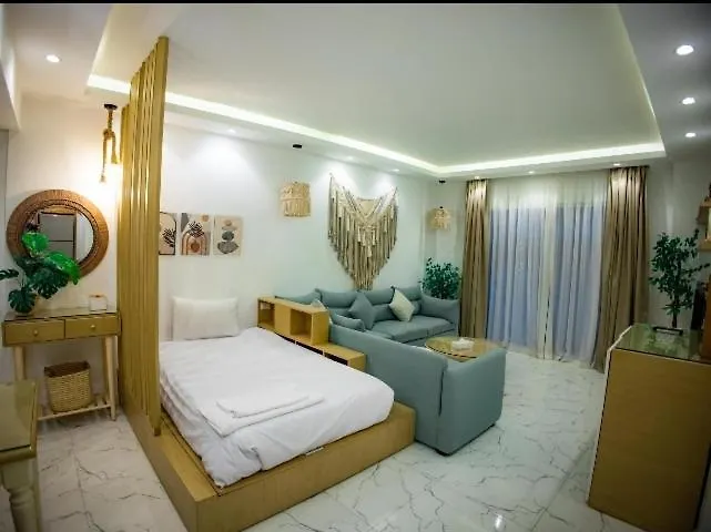 Beachfront Boho Style In Fanadir Bay Apartman *